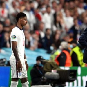 Kaiyun中国官网-梁宏业：黄金一代英格兰队都带不动熊帅索斯盖特